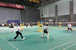 开云平台-市直机关举办职工(gōng)羽毛球比赛