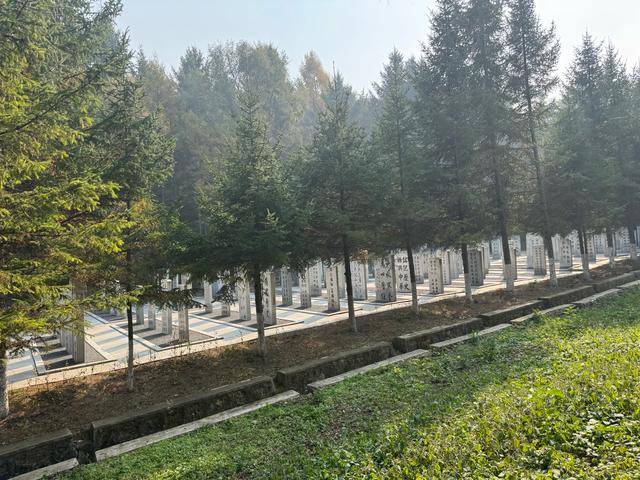 吉林辽源有座山,层层叠叠垒满白骨