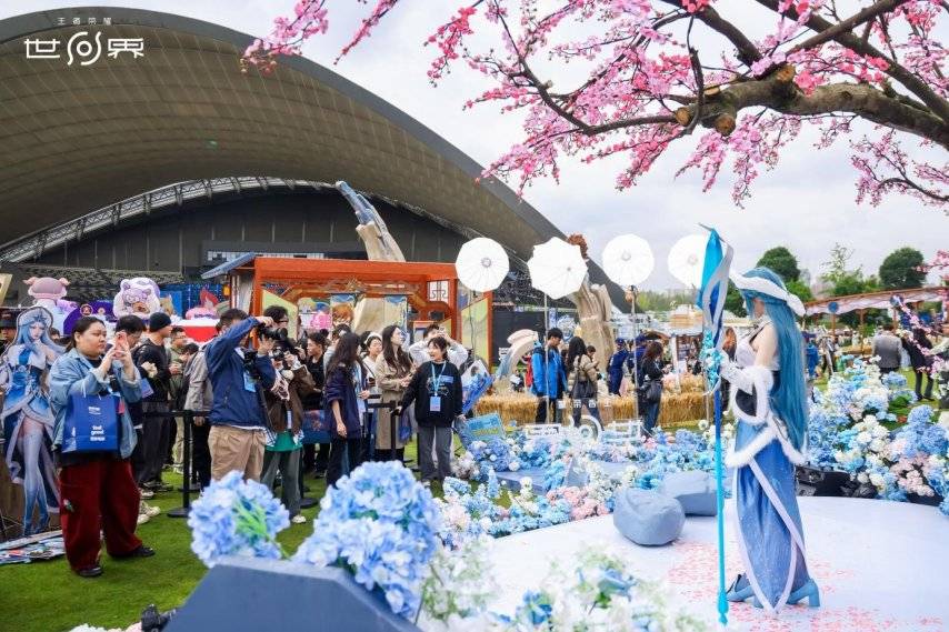 王者荣耀十周年重磅官宣,《王者荣耀世界》2026年春天与玩家见面