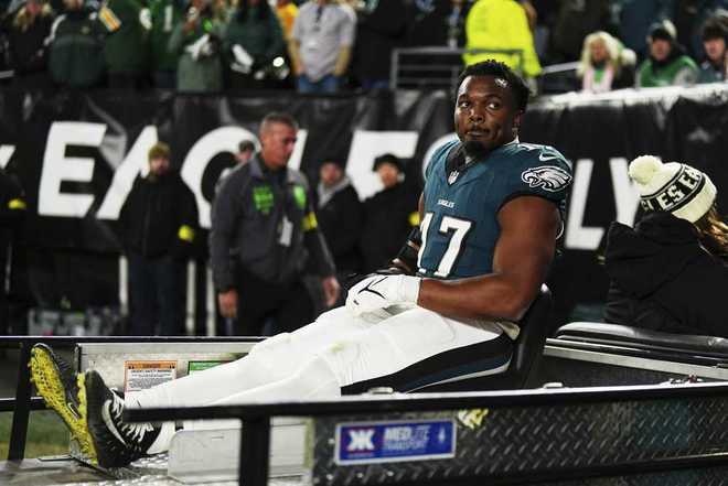 NFL球员常见伤害揭秘：扭伤、拉伤与韧带撕裂的背后故事