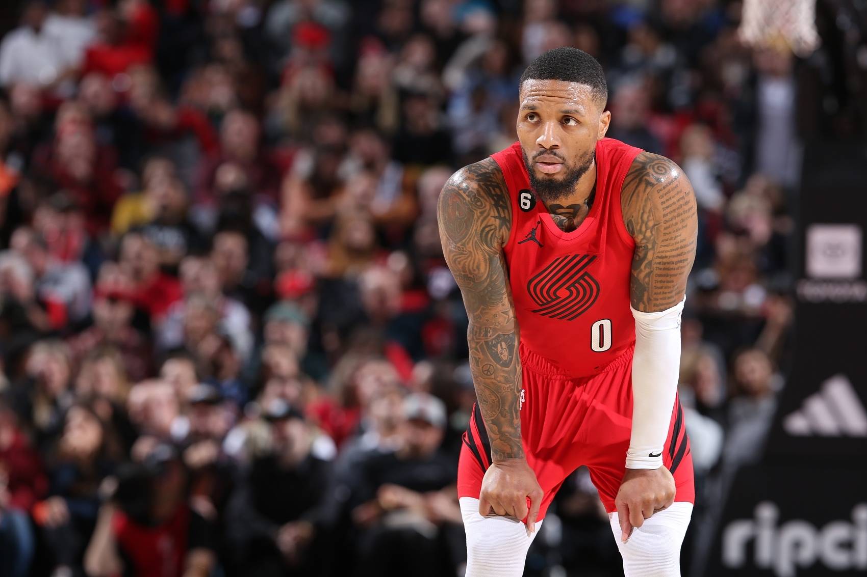 各队单场三分纪录都由谁保持？仅三人单场13+三分 哈登3次平纪录