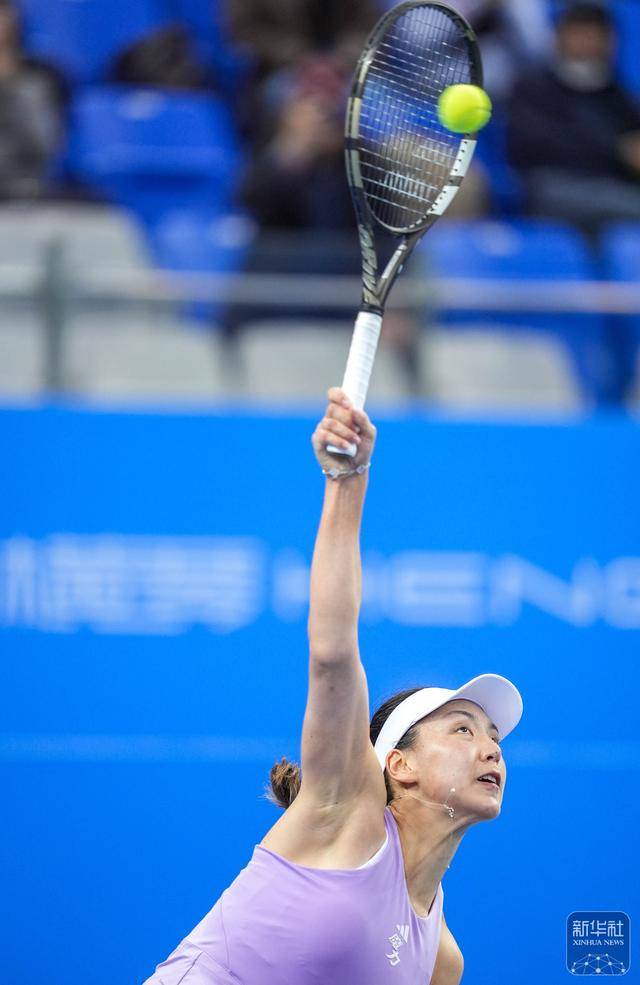 全运会丨王欣瑜胜王曦雨晋级网球女单半决赛