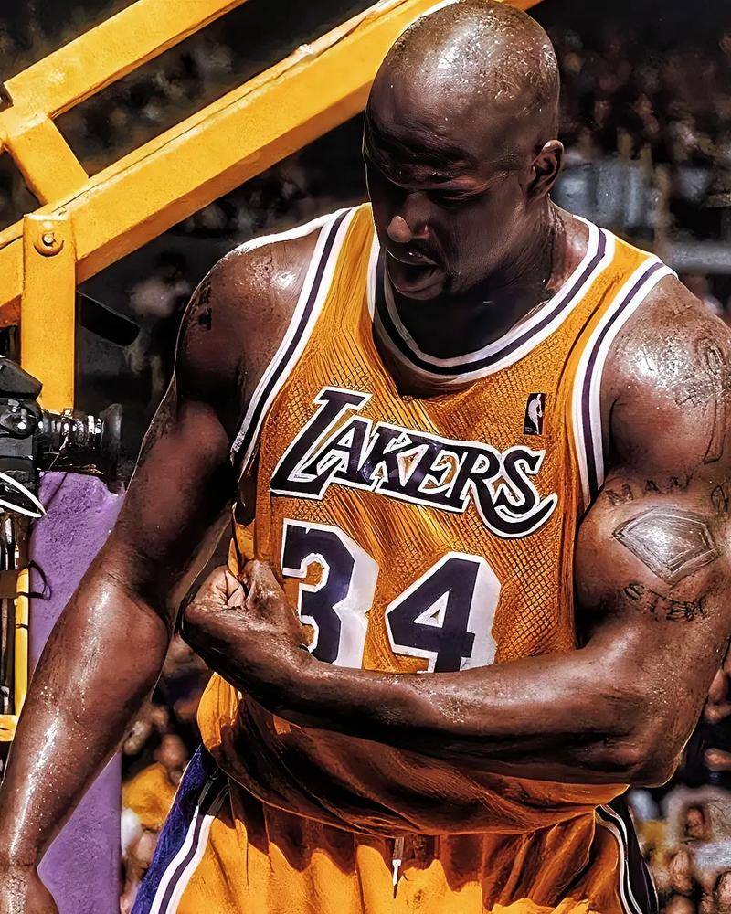 谁能单防巅峰鲨鱼?不修改规则下,这三人或许能让他得分不过30!